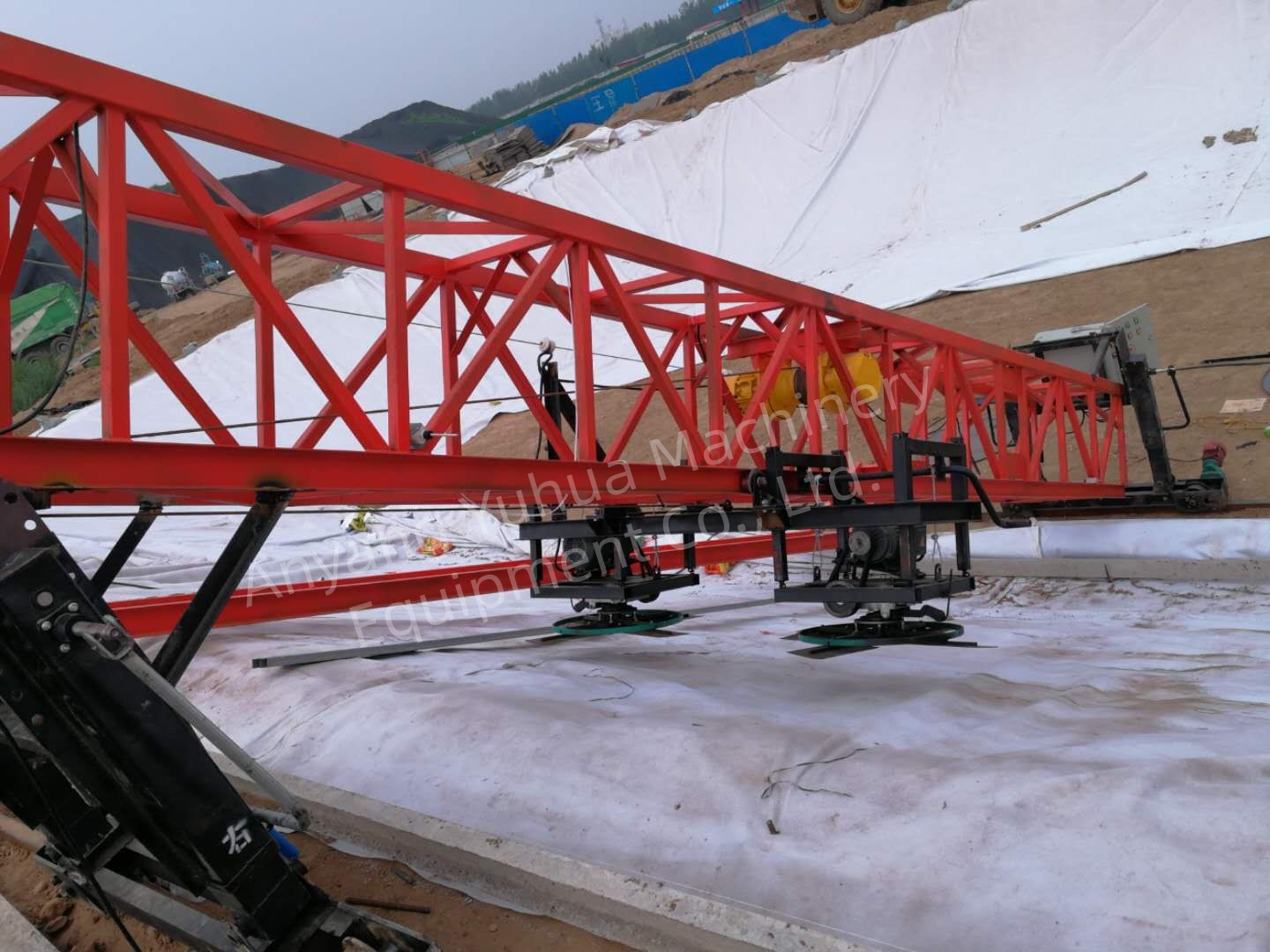 Light-Duty Canal Lining Machine